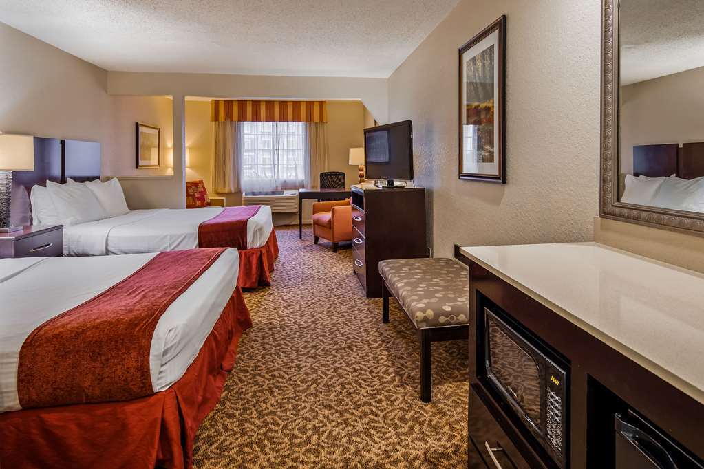 Baymont By Wyndham Houston/Westchase Hotel Room photo